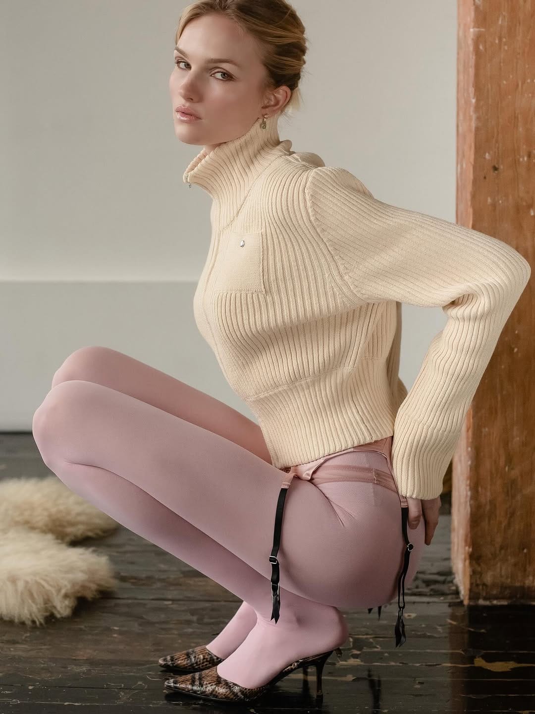 Lighten Up: The Weekday Zip-Up in Cream